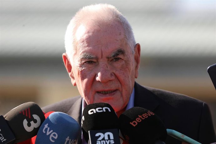 AMP.- Maragall (ERC) convoca a Collboni para escucharle y el PSC recuerda que quiere pactar con Colau