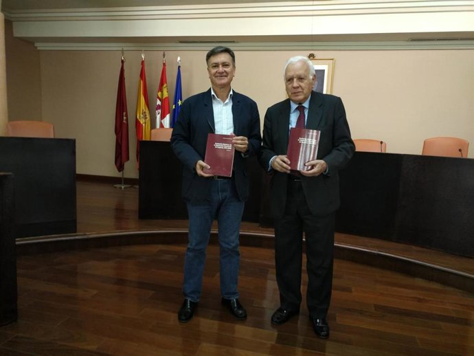 Vázquez defienden el papel de las Diputaciones por su "visión global y profundo conocimiento de la realidad territorial"