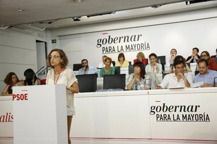 El PSOE asegura que "no se va a escolarizar a ningún niño que no acredite su residencia en Melilla"