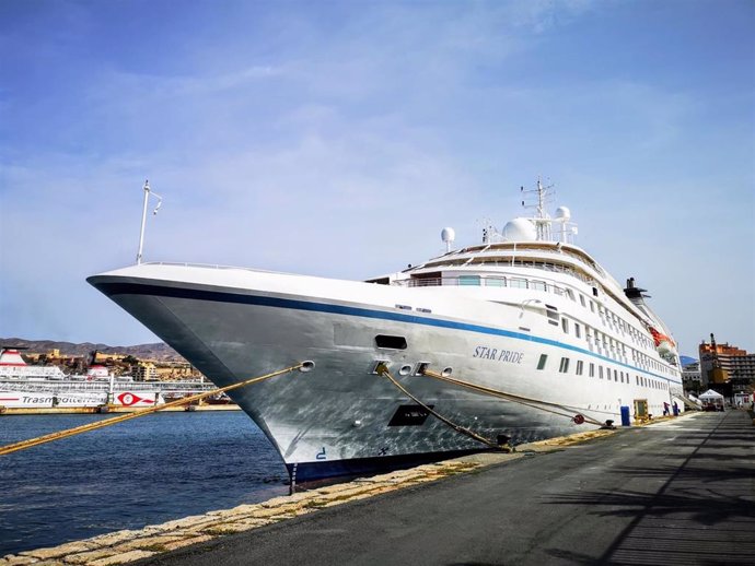 Almería.-Puertos.-Turismo.-El crucero MS Star Pride hace escala este viernes en Almería