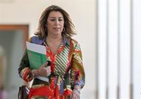 Susana Díaz: Moreno debe "poner orden" tras la "frivolidad" en el despacho de un alto cargo de Educación