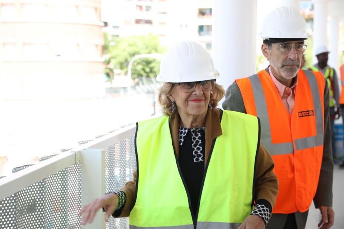 Carmena vincula al PP con la extrema derecha, con la que también identifica a Cs por pactos que "traicionan su espíritu"