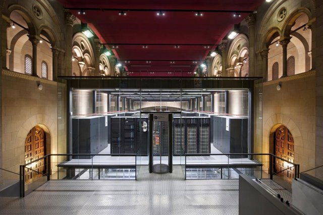 Supercomputador Marenostrum del Barcelona Supercomputing Center (BSC-CNS)