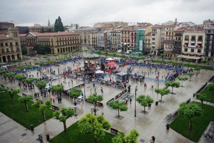 Baloncesto.- Romay apadrina el circuito 3x3 CaixaBank en Pamplona