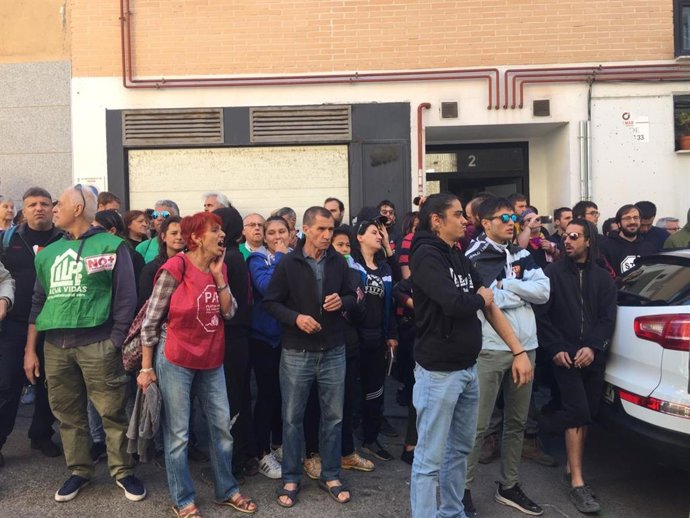 Paralizado de nuevo el desahucio de la primera persona que consiguió detener su desalojo en 2011