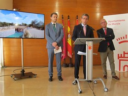Jesús Pacheco en la presentación del mirador