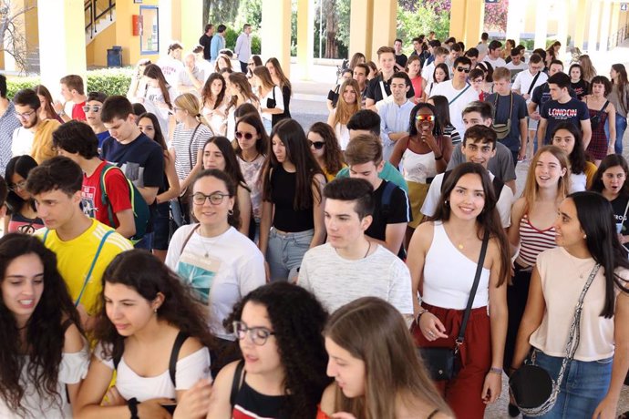 Sevilla.- La UPO recibe a más mil estudiantes que se examinarán de la Selectividad en su campus