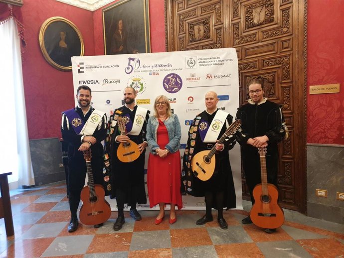 Granada.- La tuna de Arquitectura Técnica celebra su medio siglo con un concierto y gratuito en Plaza de las Pasiegas
