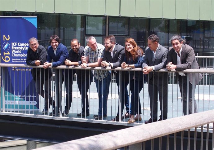 Endesa colabora en una campaña para reducir los plásticos de mundial de kayak de Sort