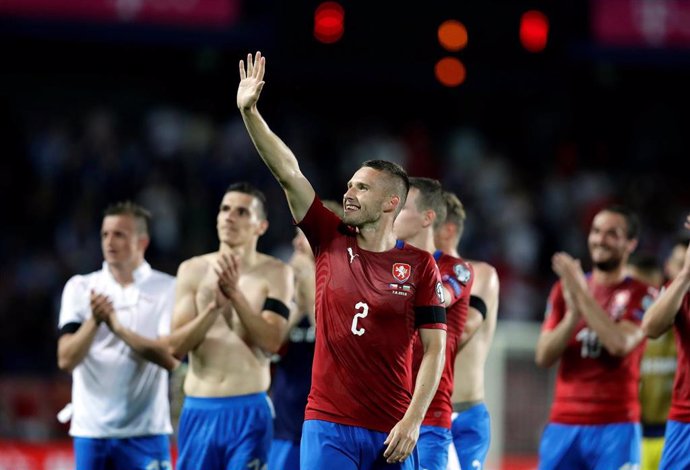 Fútbol/Eurocopa.- (Grupo A) La República Checa se estrena ante Bulgaria con una remontada