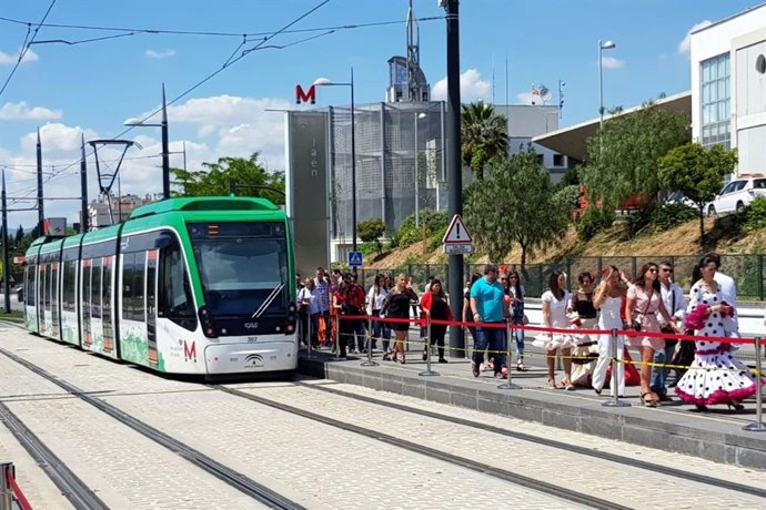 Granada.- El Metro prestará cinco días de servicio ininterrumpido por el Corpus