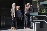 Familiares, amigos y artistas se despiden de Chicho Ibáñez Serrador