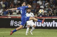 Italia consolida su liderato tras asaltar Atenas