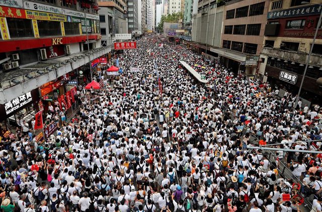 China.- Hong Kong celebra una de las mayores protestas de su historia contra la propuesta de ley de extradición a China