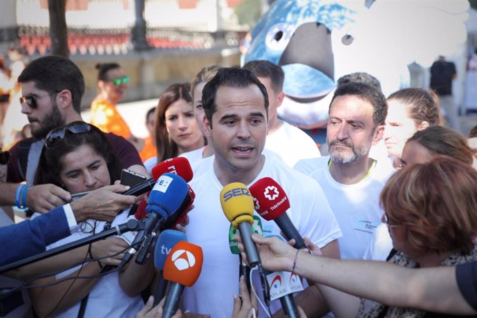 Intervención ante los medios de comunicación del líder de Ciudadanos en la Comunidad de Madrid, Ignacio Aguado, tras la 6 carrera contra la violencia de género