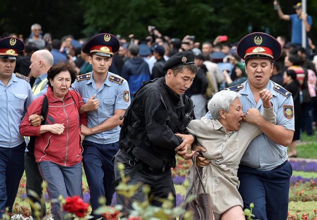 Kazajistán.- Al menos cien detenidos durante las elecciones en Kazajistán en una inusual protesta contra las autoridades