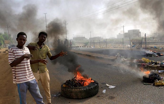 Bachelet llama a las fuerzas sudanesas a cesar los ataques contra manifestantes en Jartum