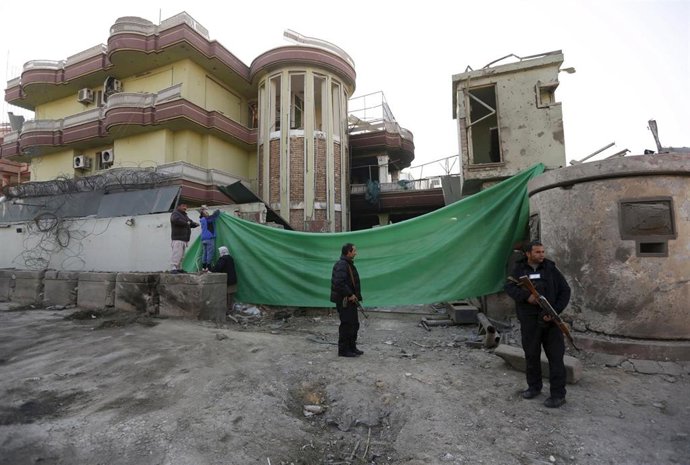 Afganistán.- Los talibán capturan a medio centenar de policías afganos en el oeste del país