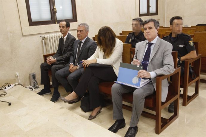 L'expresident de Balears Jaume Matas, se senti en el banc dels acusats de l'Audincia Provincial de Palma pel cas Són Espases