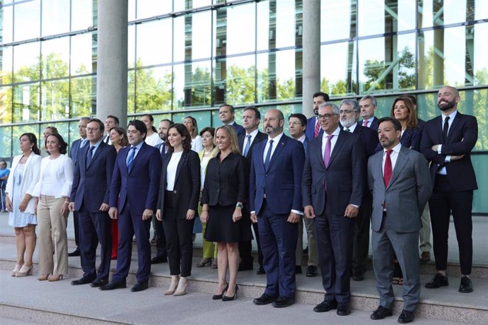 Foto oficial del Grupo Parlamentario Popular en la Asamblea de Madrid de inicio de XI Legislatura