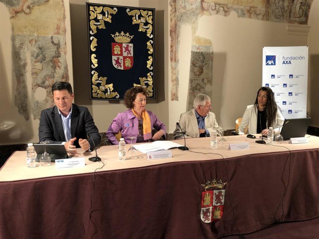 Las familias de CyL orientan a sus hijos hacia carreras de Ciencias más que en el resto de España, según Educa2020