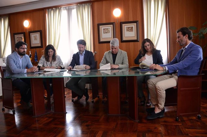 Cabildo y ayuntamientos del Valle de Güímar firman el convenio para construir la depuradora de aguas industriales