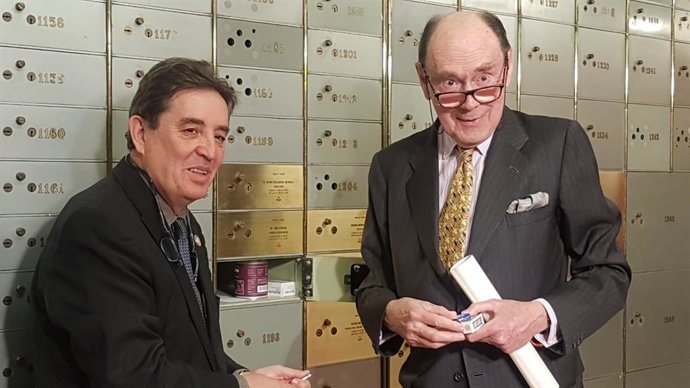 Café y 'Ducados', el legado "políticamente incorrecto" que Santiago de Mora-Figueroa deja en el Instituto Cervantes