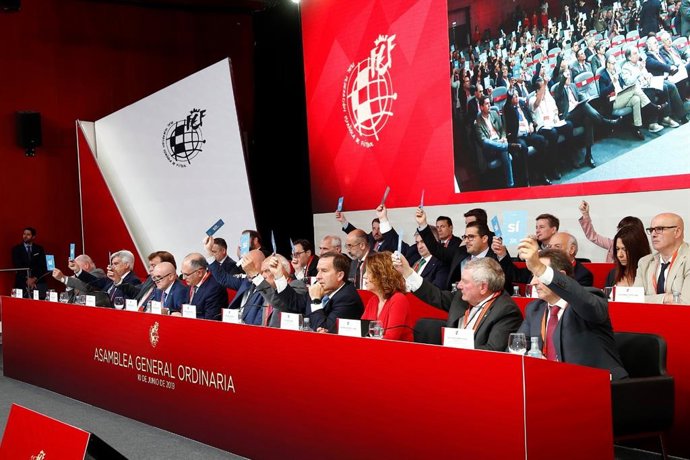 Fútbol.- La Asamblea General de la RFEF aprueba sus cuentas de 2018 y el presupuesto para 2019