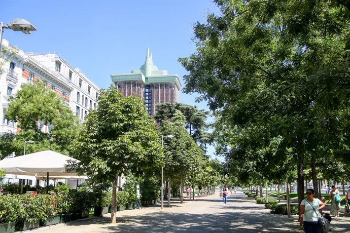 Fotos de recurso de algunos de los lugares más reconocidos de Madrid, como Gran Vía o la Puerta del Sol