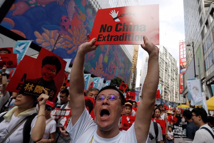Hong Kong asegura que seguirá adelante con la ley de extradición a pesar de las multitudinarias protestas