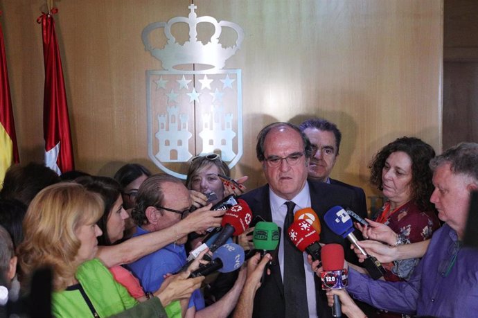 Reunión de los candidatos de UP-IU-Madrid en Pie y PSOE a la Presidencia de la Comunidad de Madrid, Isa Serra y Ángel Gabilondo