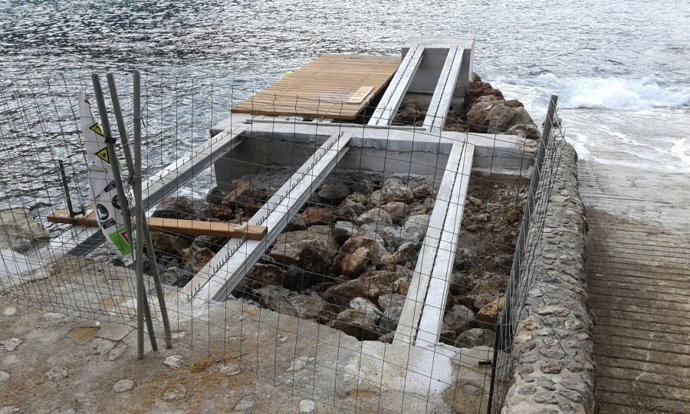 El GOB denuncia obras ilegales en el embarcadero de Cala Tuent