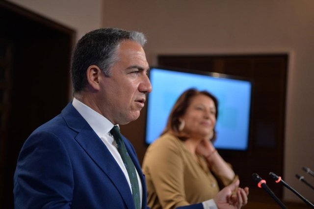 Junta anuncia plan de choque para agilizar 8.000 expedientes de familia numerosa "bloqueados" por el anterior gobierno