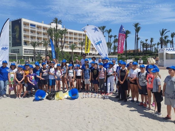 Paradores se suma a la campaña de sensibilización 'Por un mar sin plásticos'
