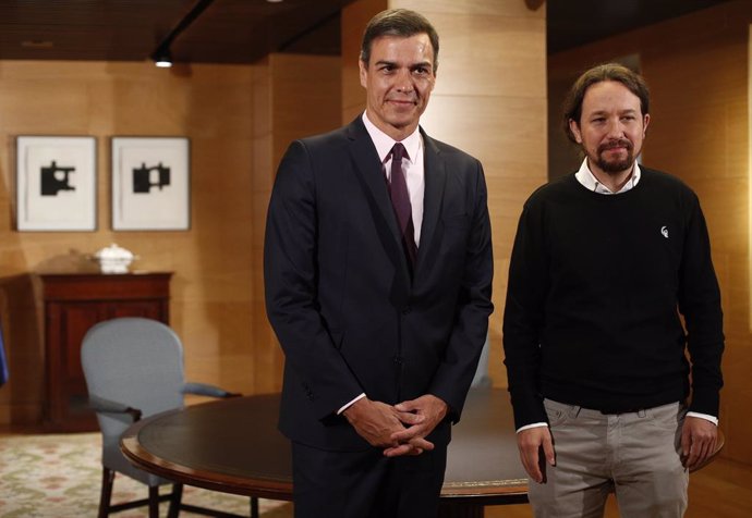 Pedro Sánchez inicia les reunions per formar govern amb el secretari general d'Unides Podem, Pablo Iglesias