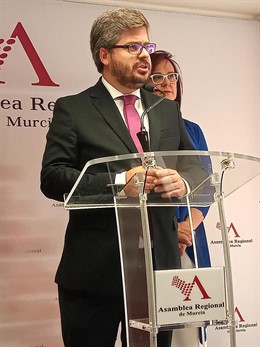 Hervías dice que PSOE no le ha presentado programa serio para acuerdo gobernabilidad y que diálogo con PP está más cerca