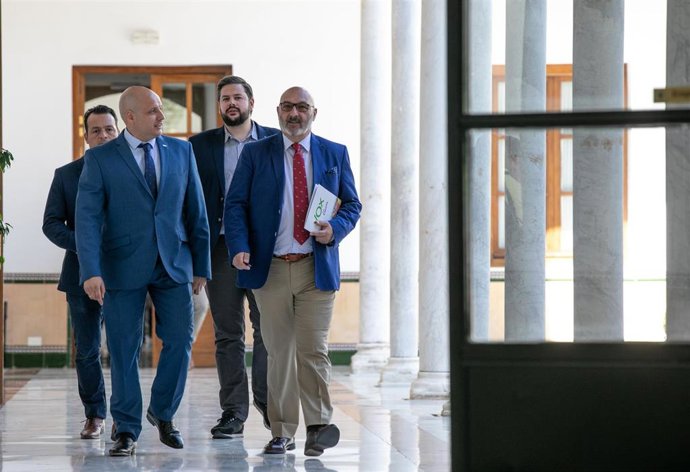 VOx  registra su enmienda de totalidad al proyecto de Ley de Presupuestos de la Comunidad Autónoma