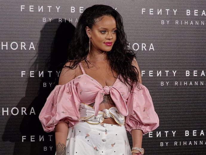 Rihanna desvela que quiere ser madre y un nuevo álbum