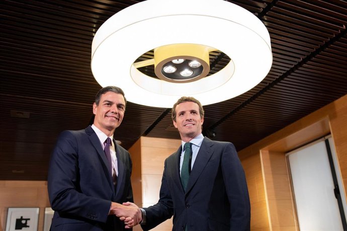 +++eptv: Casado rechaza facilitar la investidura de Sánchez, pero ofrece colabor