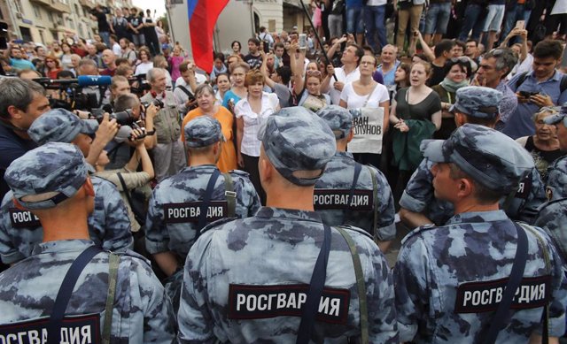 Rusia.- Al menos 35 detenidos en una protesta en Moscú contra el arresto del periodista Ivan Golunov