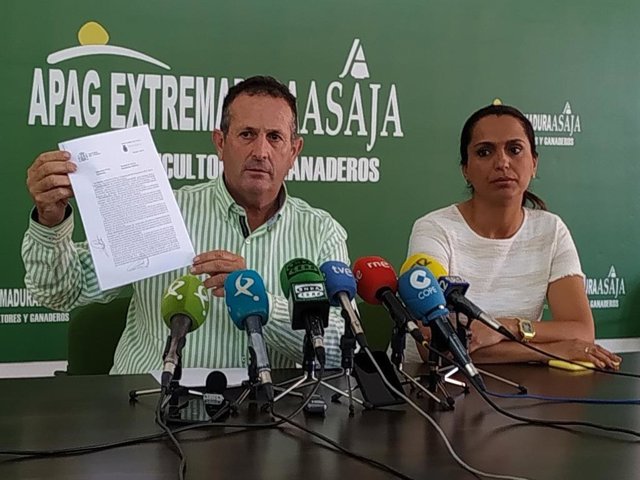 APAG Extremadura Asaja abandona la mesa sectorial mientras sus miembros no condenen el "invasión" a su sede
