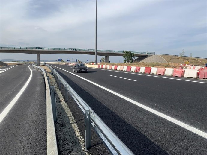 Sevilla.- Un total de 22 ofertas pujan por el contrato de obras del viaducto de Pago de Enmedio