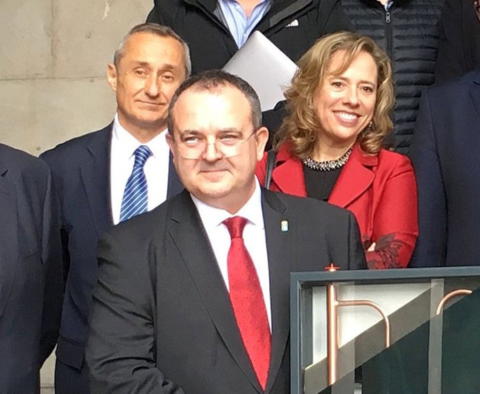 Alcoa.- Pola ve "razonablemente" posible que las ofertas permitan garantizar la actividad industrial y el empleo