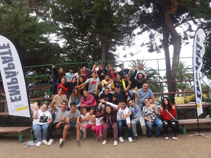 Más de 100 jóvenes participan en Tenerife en el programa 'Empápate' de prevención de drogas