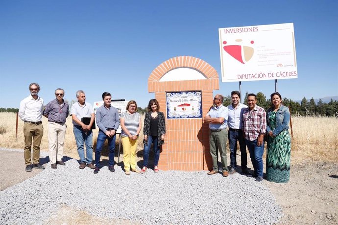 Inaugurado el carril bici de más de cuatro kilómetros entre las localidades de Navalmoral de la Mata y Millanes