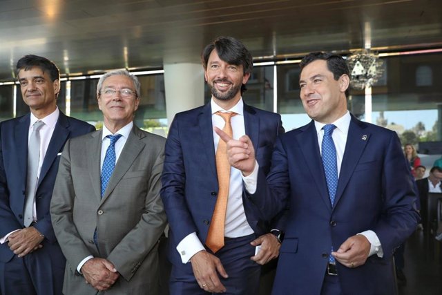 Moreno pide a sociedad y empresarios "batallar" contra "crisis climática" por sus efectos en el desarrollo económico