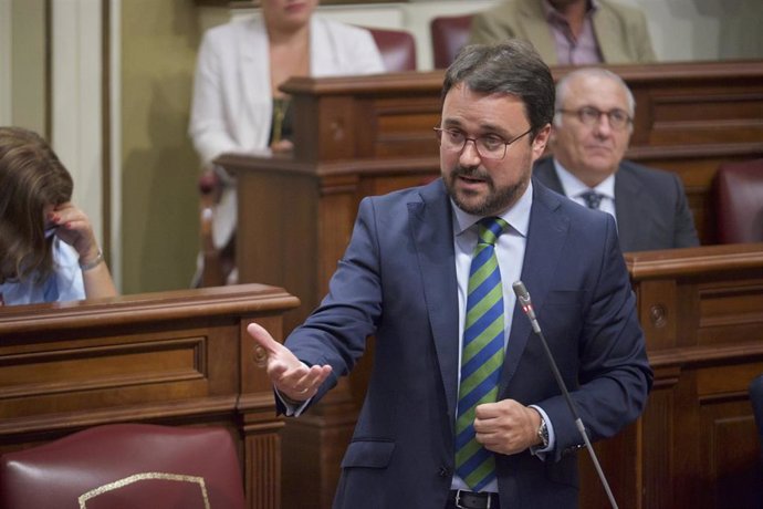 Pleno.- El PP culpa al Gobierno de Clavijo de la "lamentable" situación de la Educación en Canarias