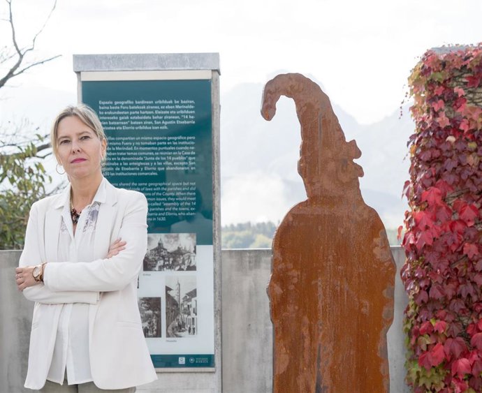 Destrozan a pedradas un mural de la Casa de Juntas de San Salvador de Gerediaga, en Abadiño (Bizkaia)