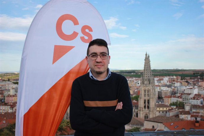 Javier López renuncia "por problemas de salud" a su acta de concejal por Cs en el Ayuntamiento de Burgos