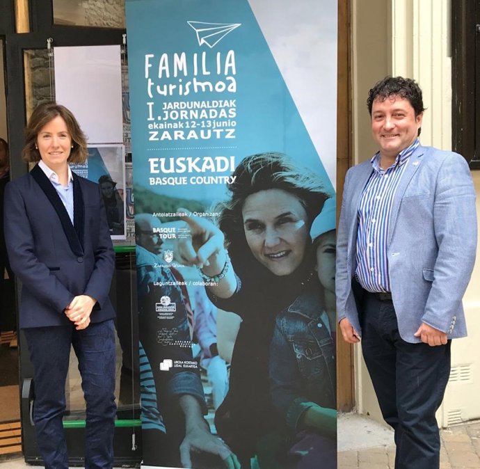 La consejera vasca de Turismo inaugura las primeras Jornadas de Turismo Familiar en Euskadi